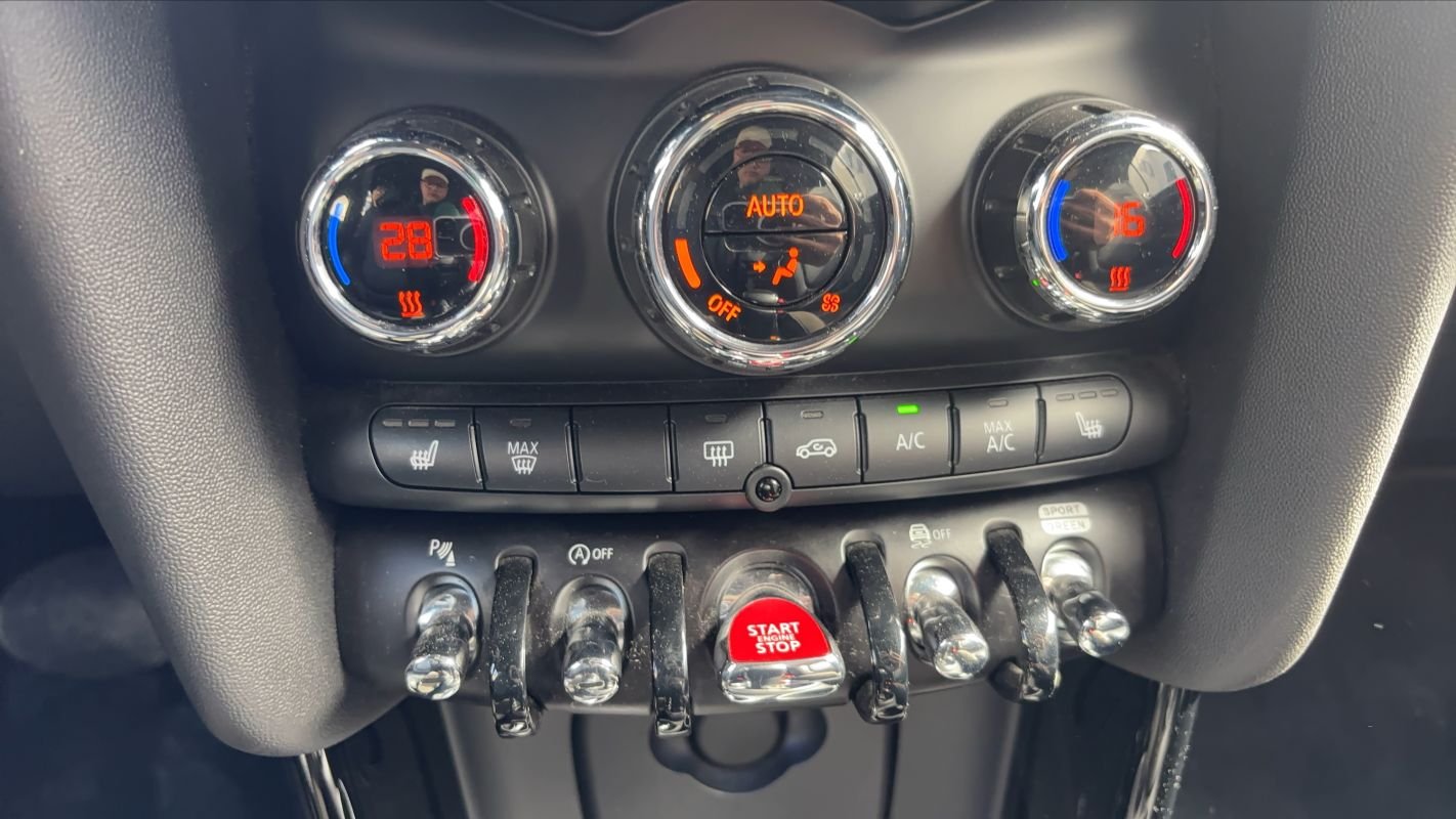 Mini Cabrio - Photo 13