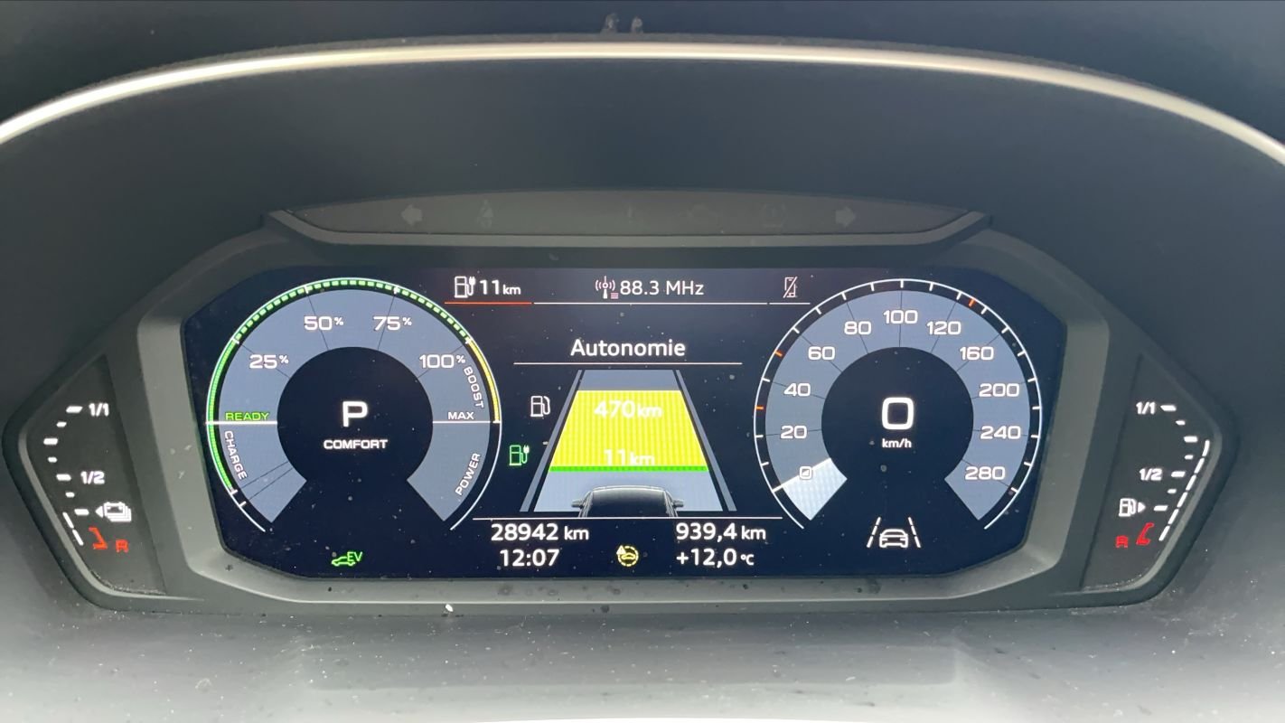 Audi Q3 - Photo 12