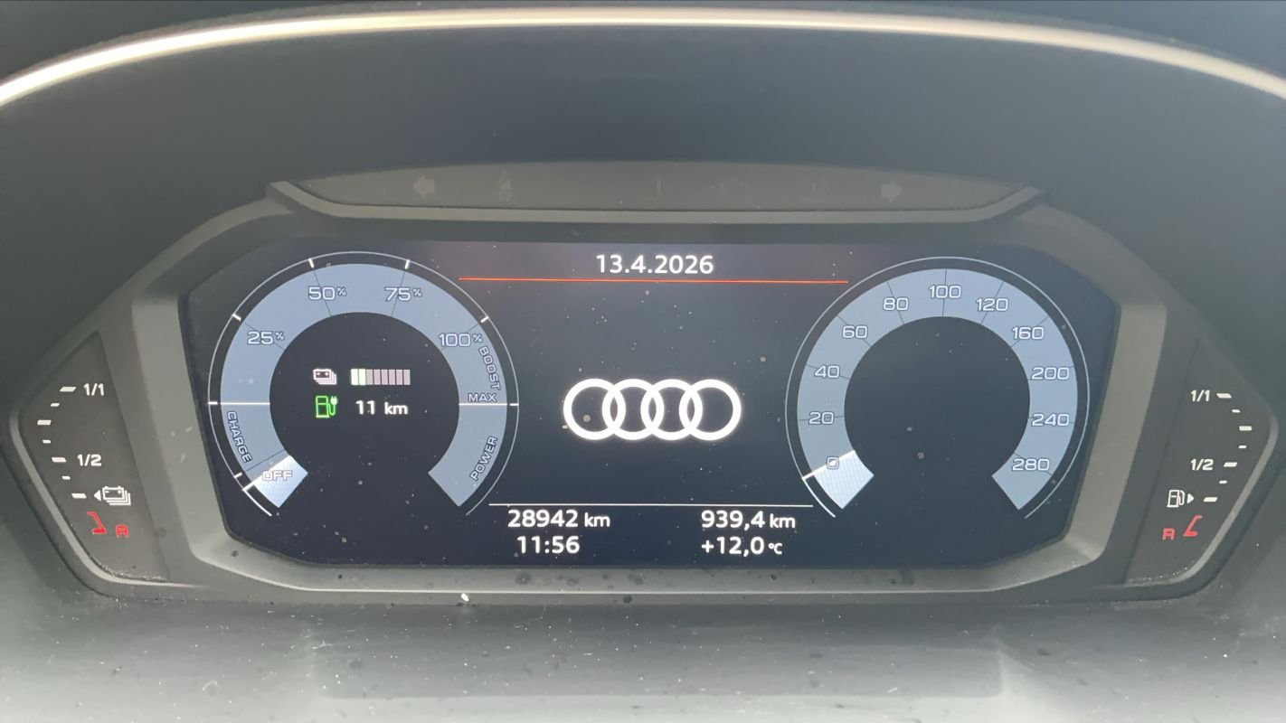 Audi Q3 - Photo 24