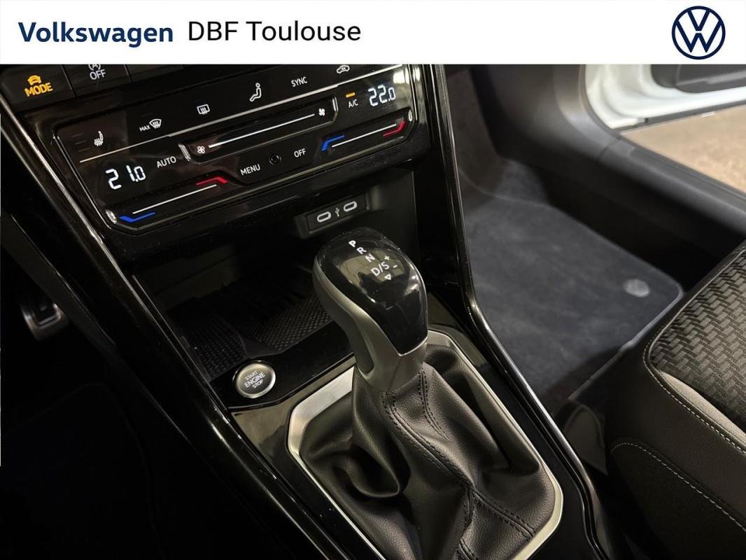 Volkswagen T-Roc - Photo 24