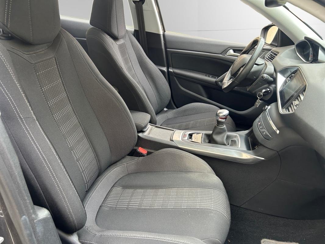 Peugeot 308 - Photo 17