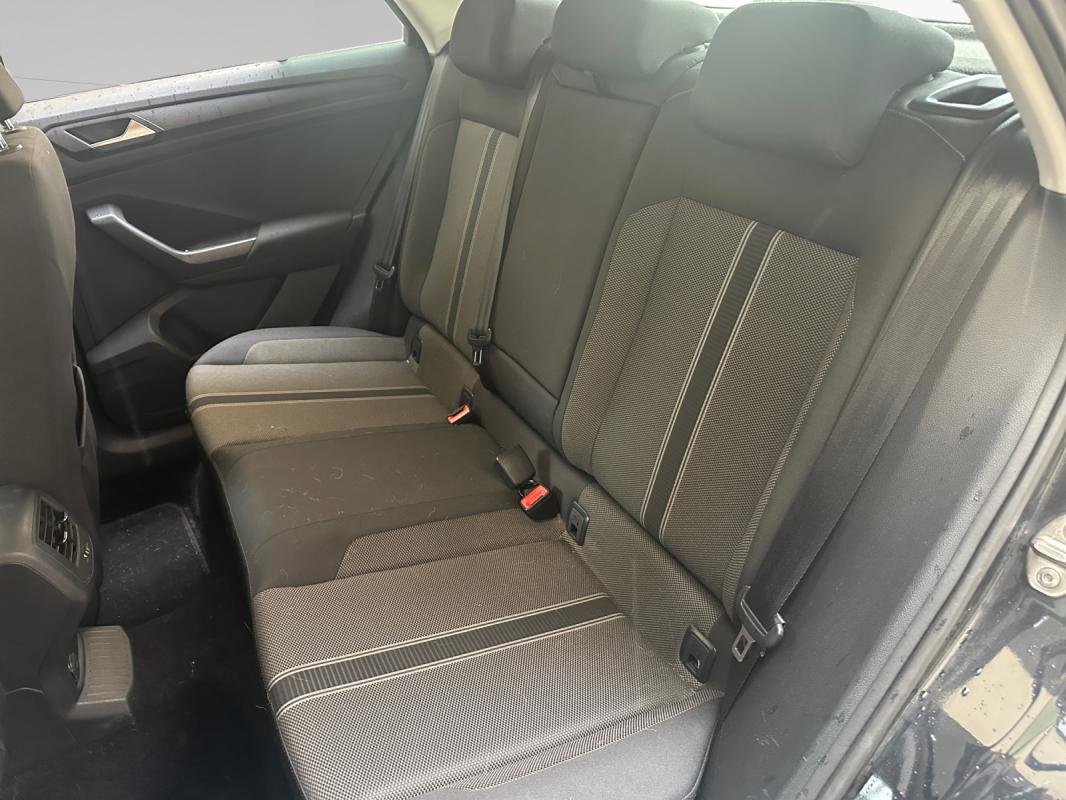Volkswagen T-Roc - Photo 16