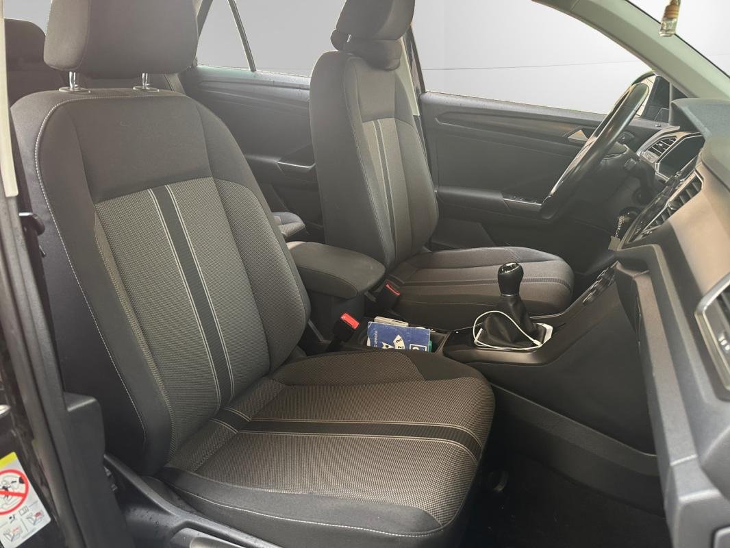 Volkswagen T-Roc - Photo 18