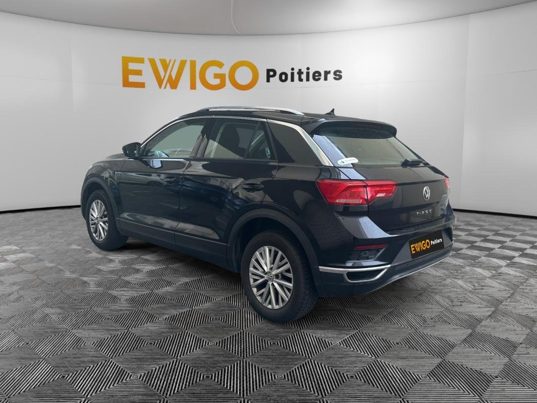 Volkswagen T-Roc - Photo 4
