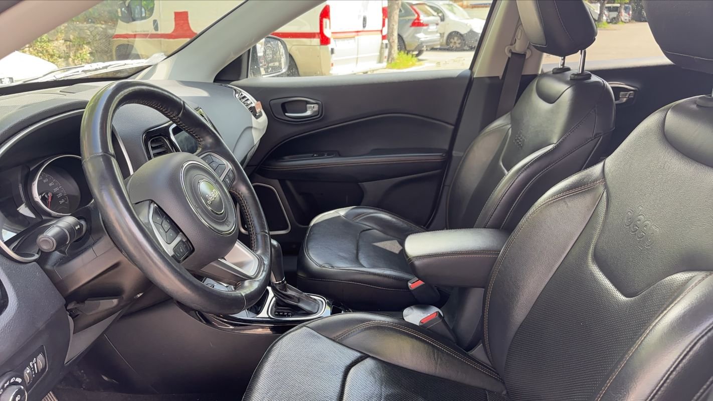 Jeep Compass - Photo 28