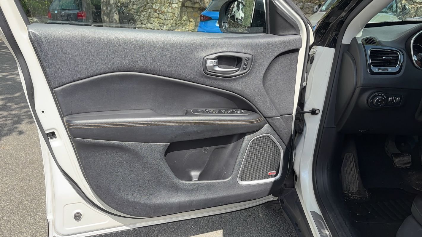 Jeep Compass - Photo 7