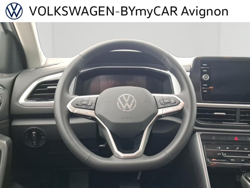 Volkswagen T-Roc - Photo 11