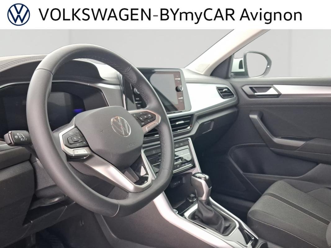 Volkswagen T-Roc - Photo 22