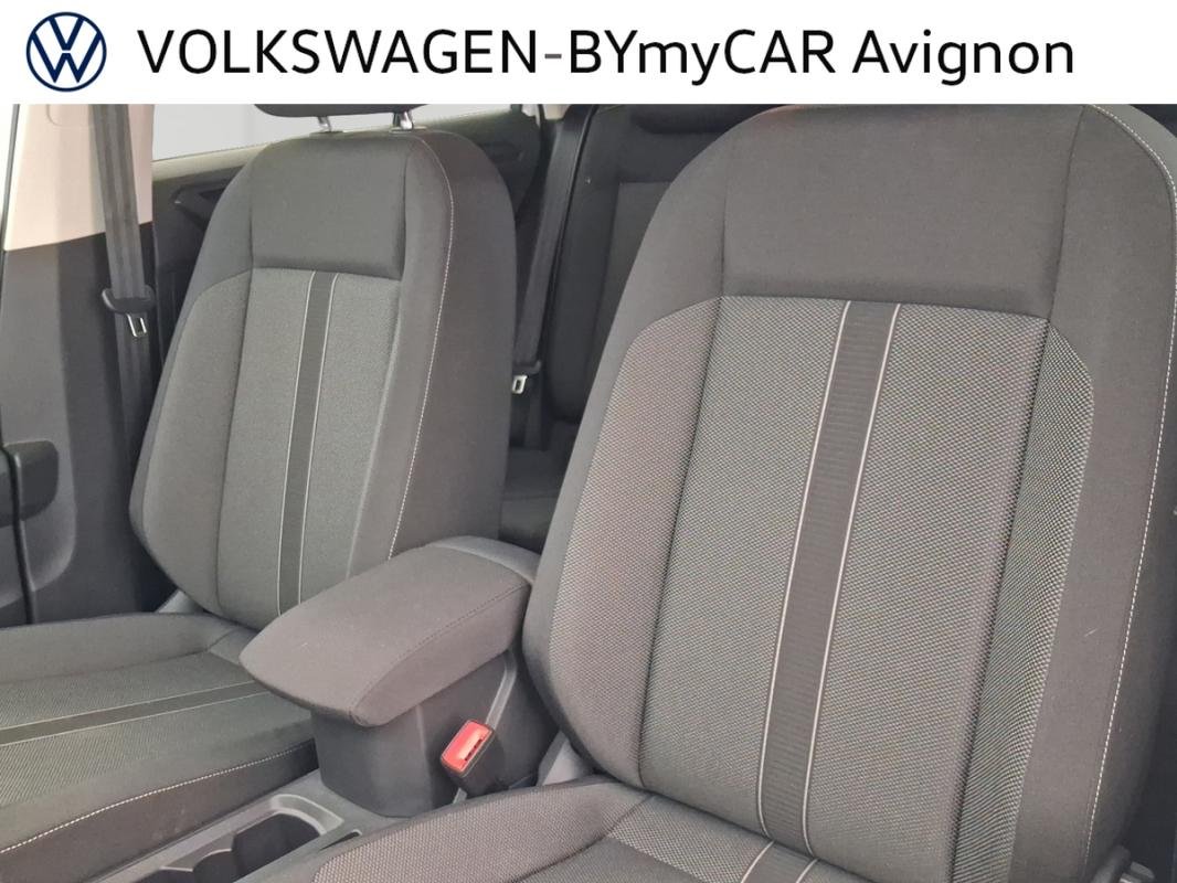 Volkswagen T-Roc - Photo 23