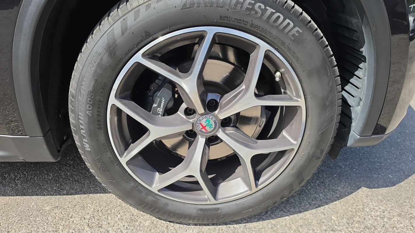 Alfa Romeo Stelvio - Photo 17