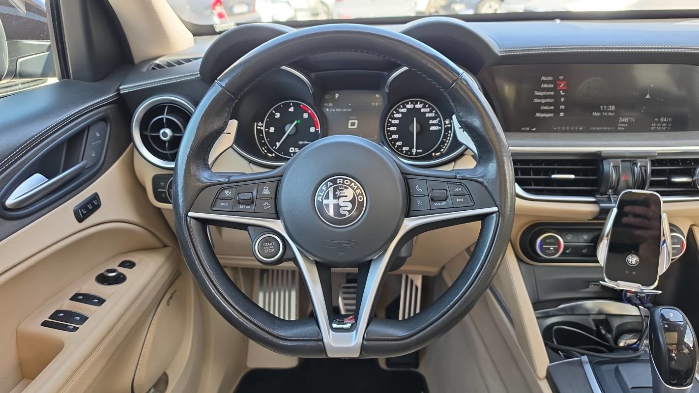 Alfa Romeo Stelvio - Photo 22
