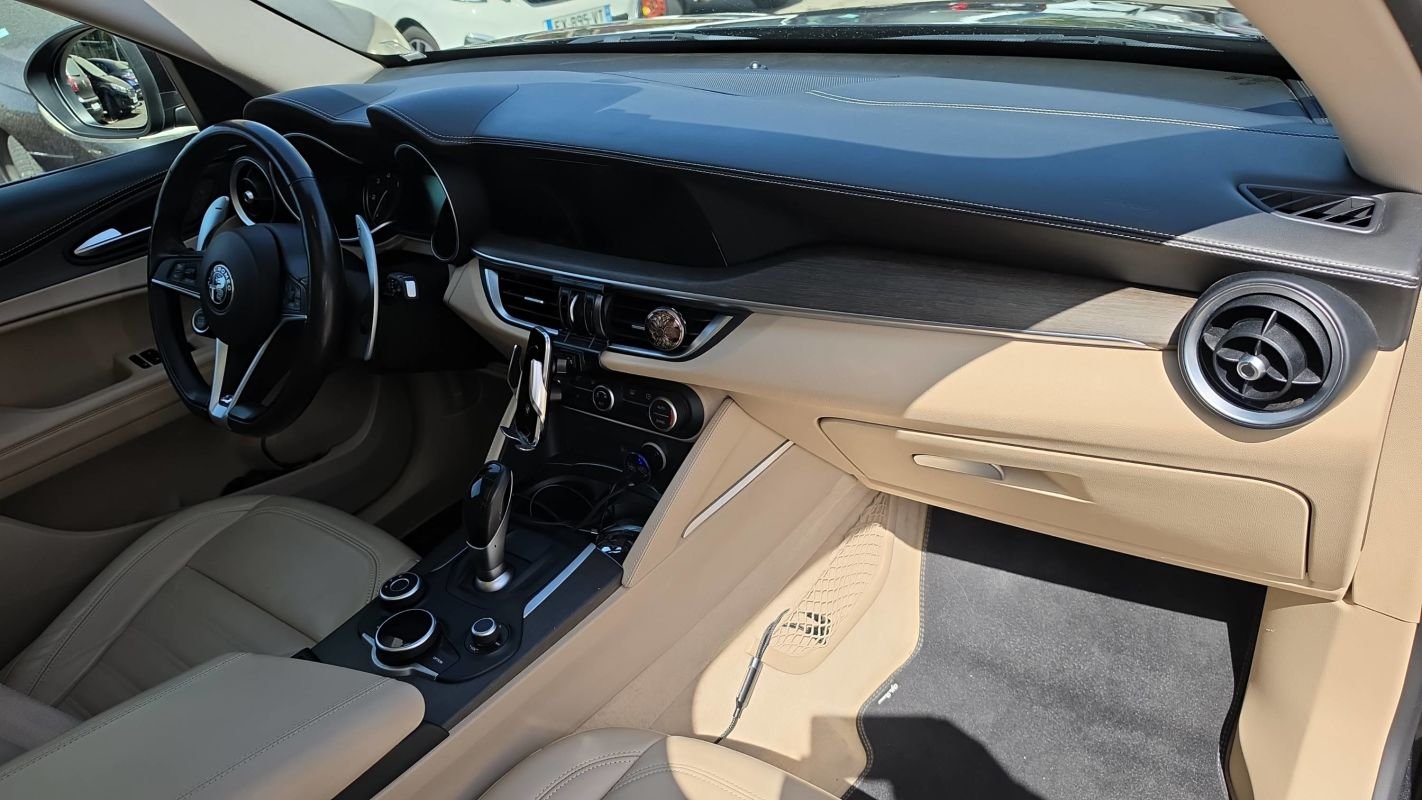 Alfa Romeo Stelvio - Photo 10