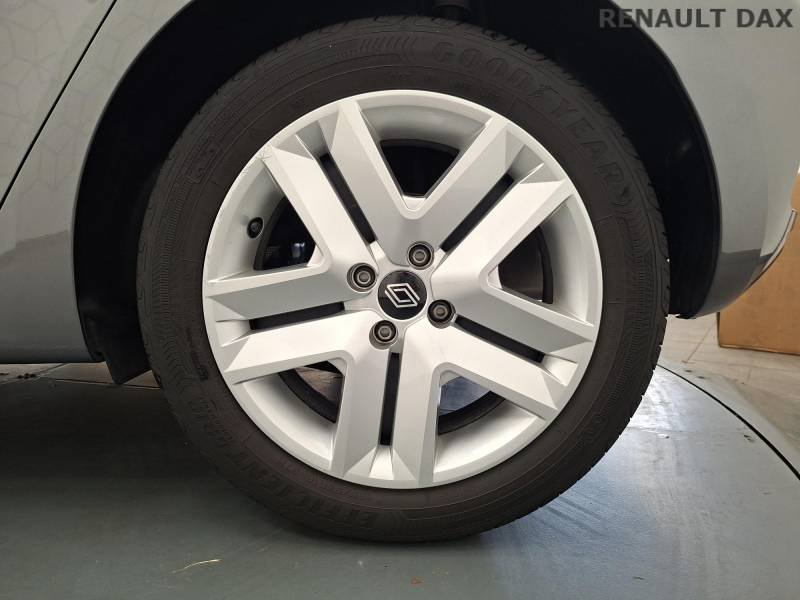 Renault Clio - Photo 18