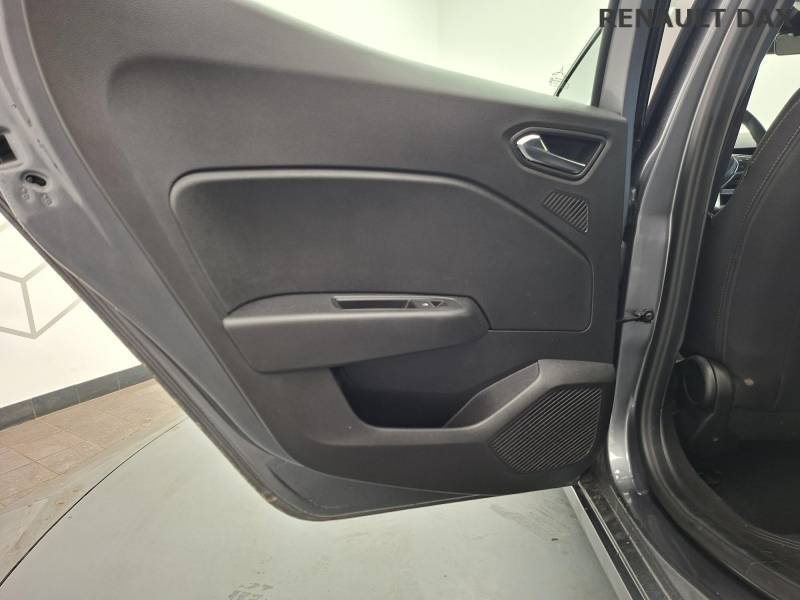 Renault Clio - Photo 22