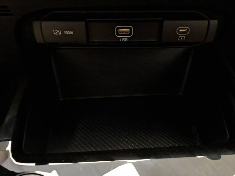 Kia Niro - Photo 37