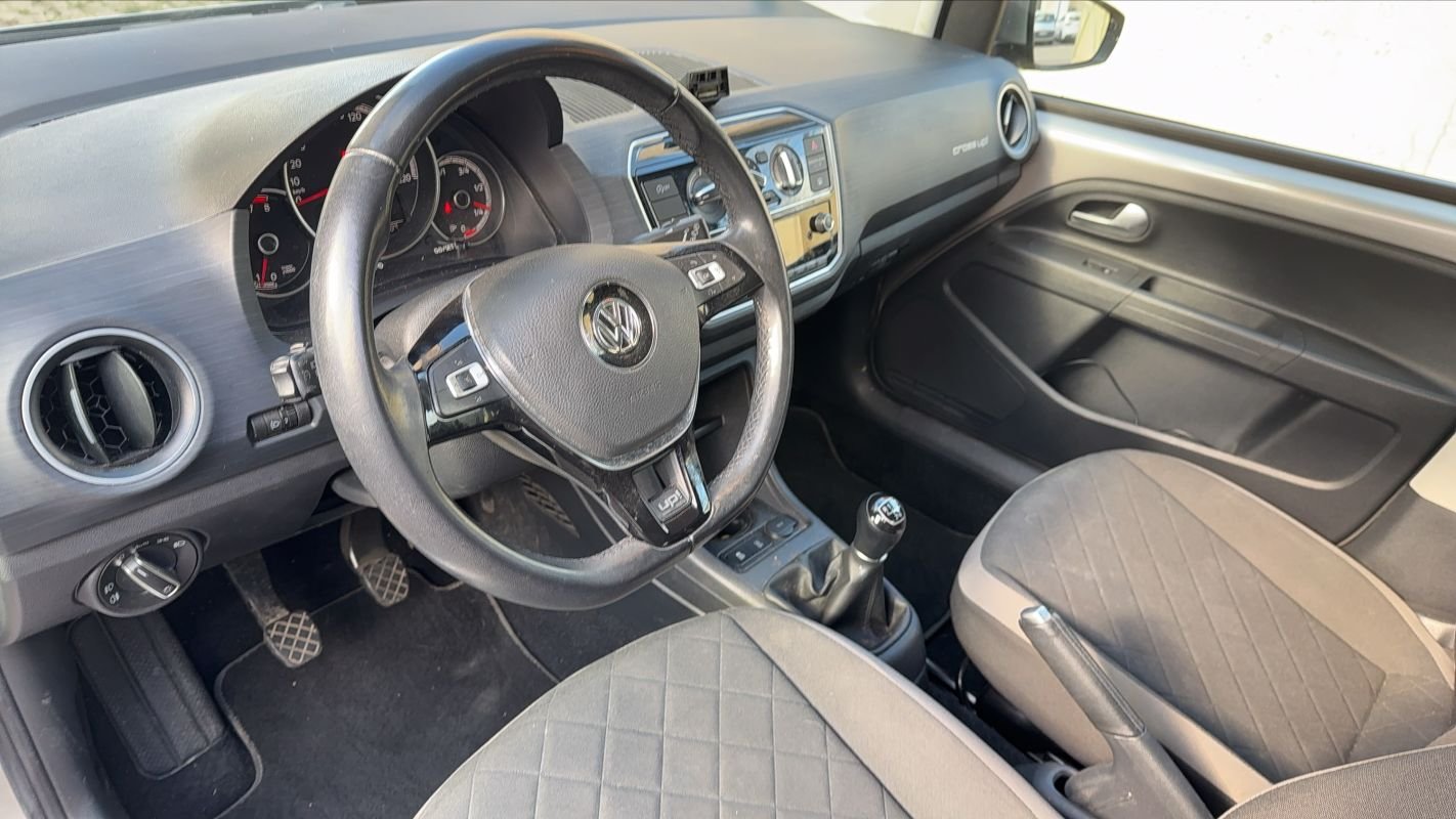 Volkswagen Up! - Photo 8