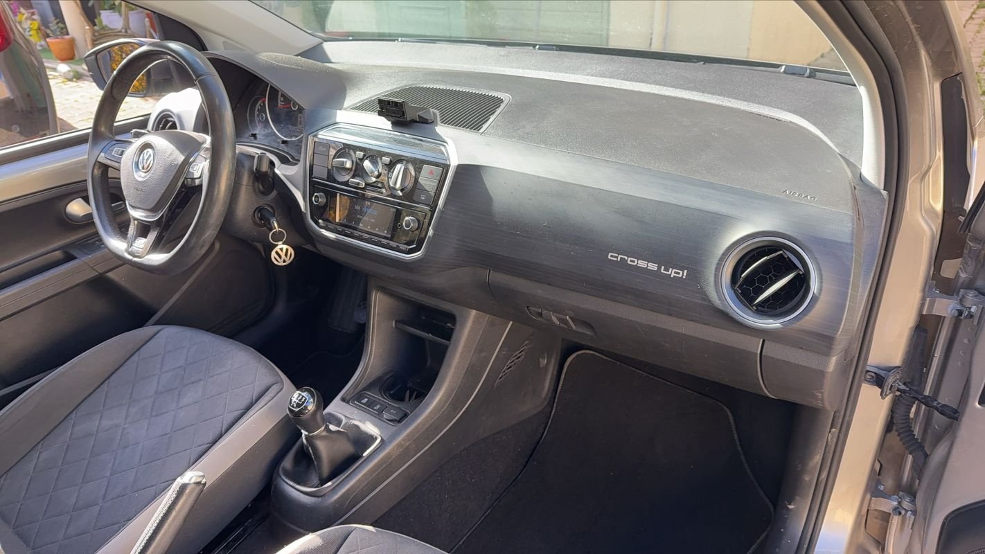 Volkswagen Up! - Photo 10