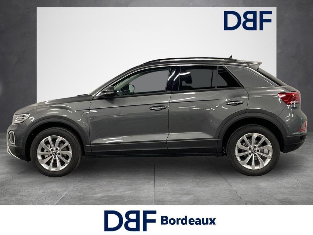 Volkswagen T-Roc - Photo 2