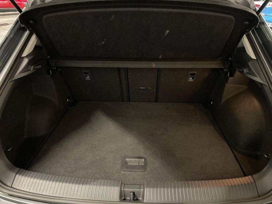 Volkswagen T-Roc - Photo 31