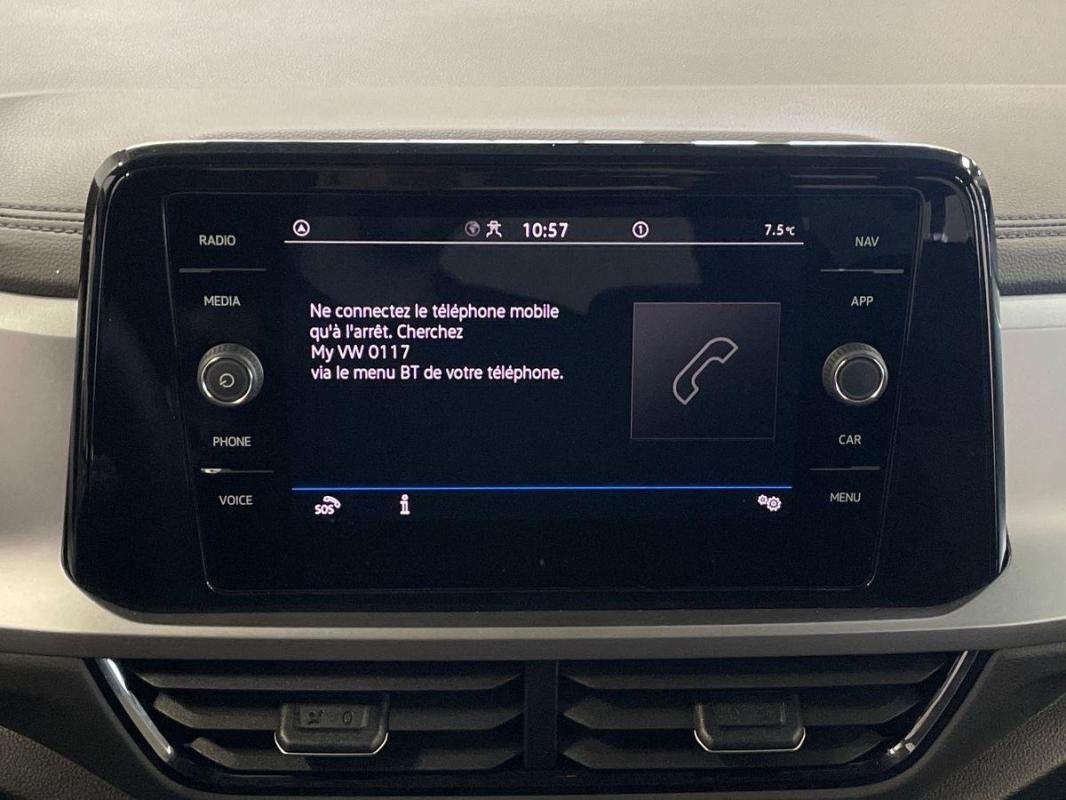 Volkswagen T-Roc - Photo 17