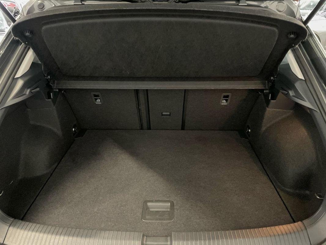Volkswagen T-Roc - Photo 31