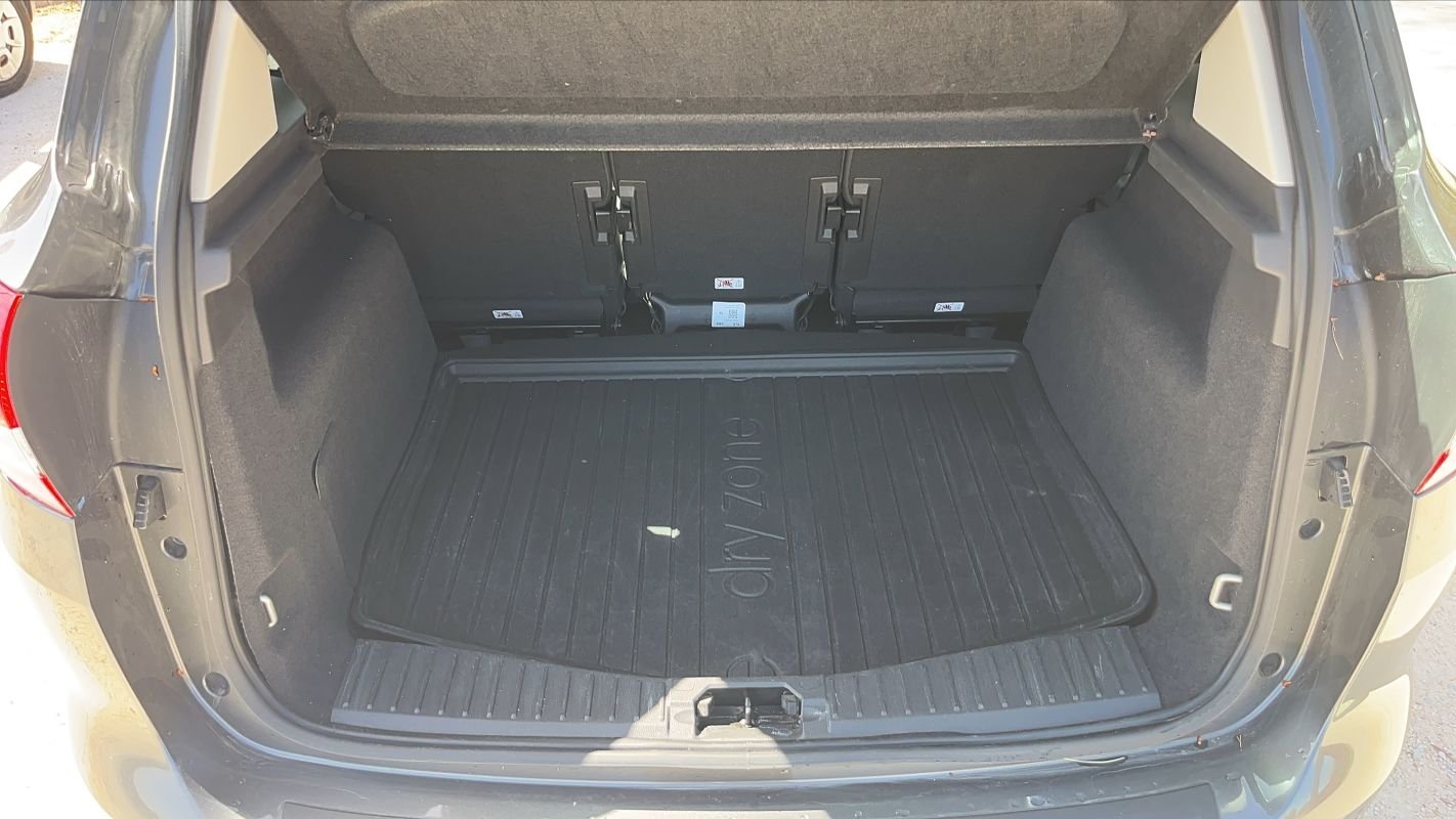 Ford C-Max - Photo 14