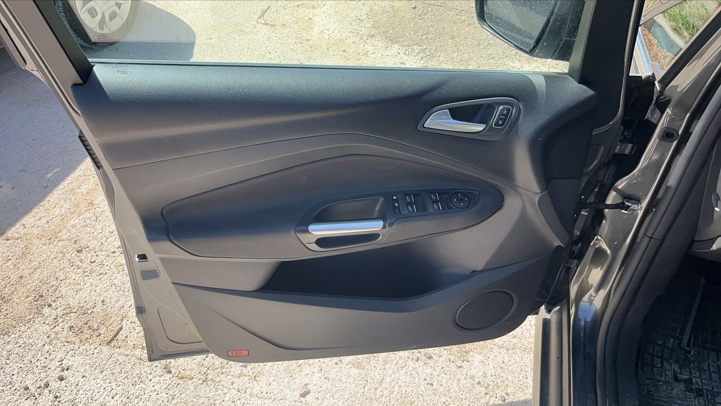 Ford C-Max - Photo 7
