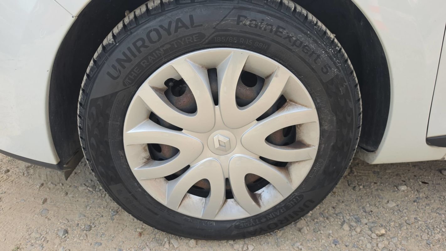 Renault Clio - Photo 18