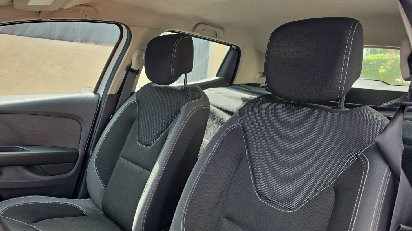 Renault Clio - Photo 25