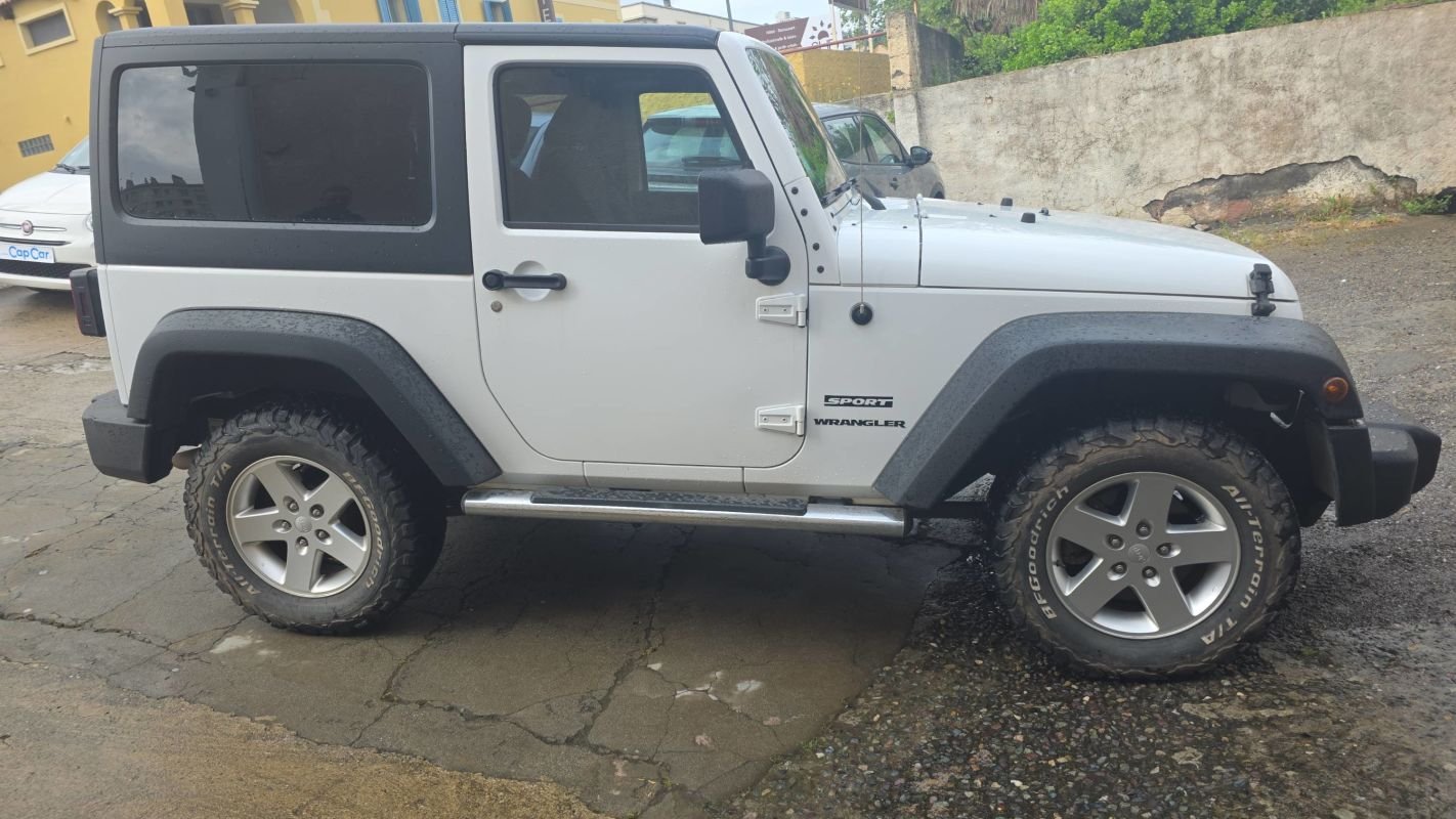 Jeep Wrangler - Photo 4