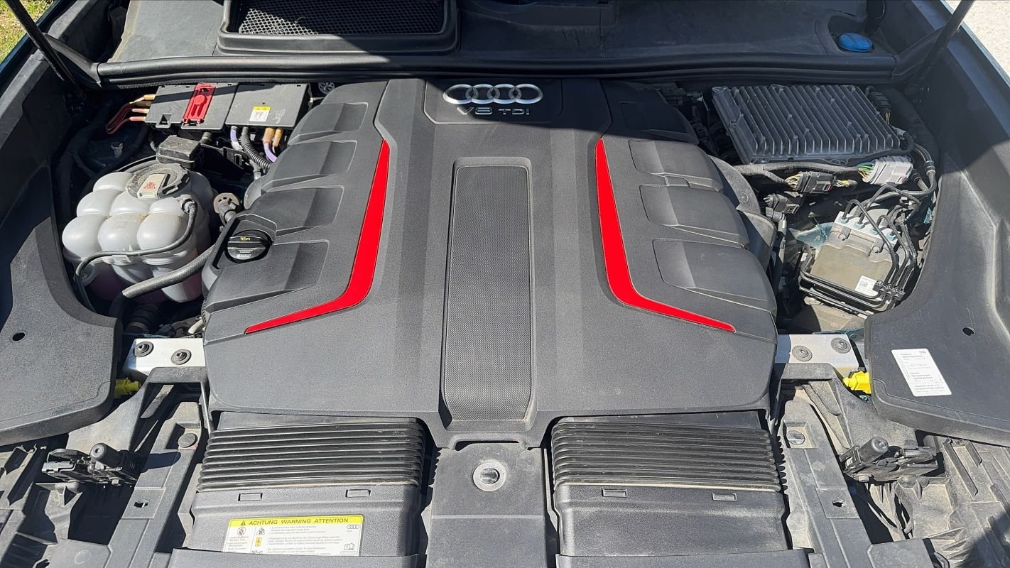 Audi SQ8 - Photo 15