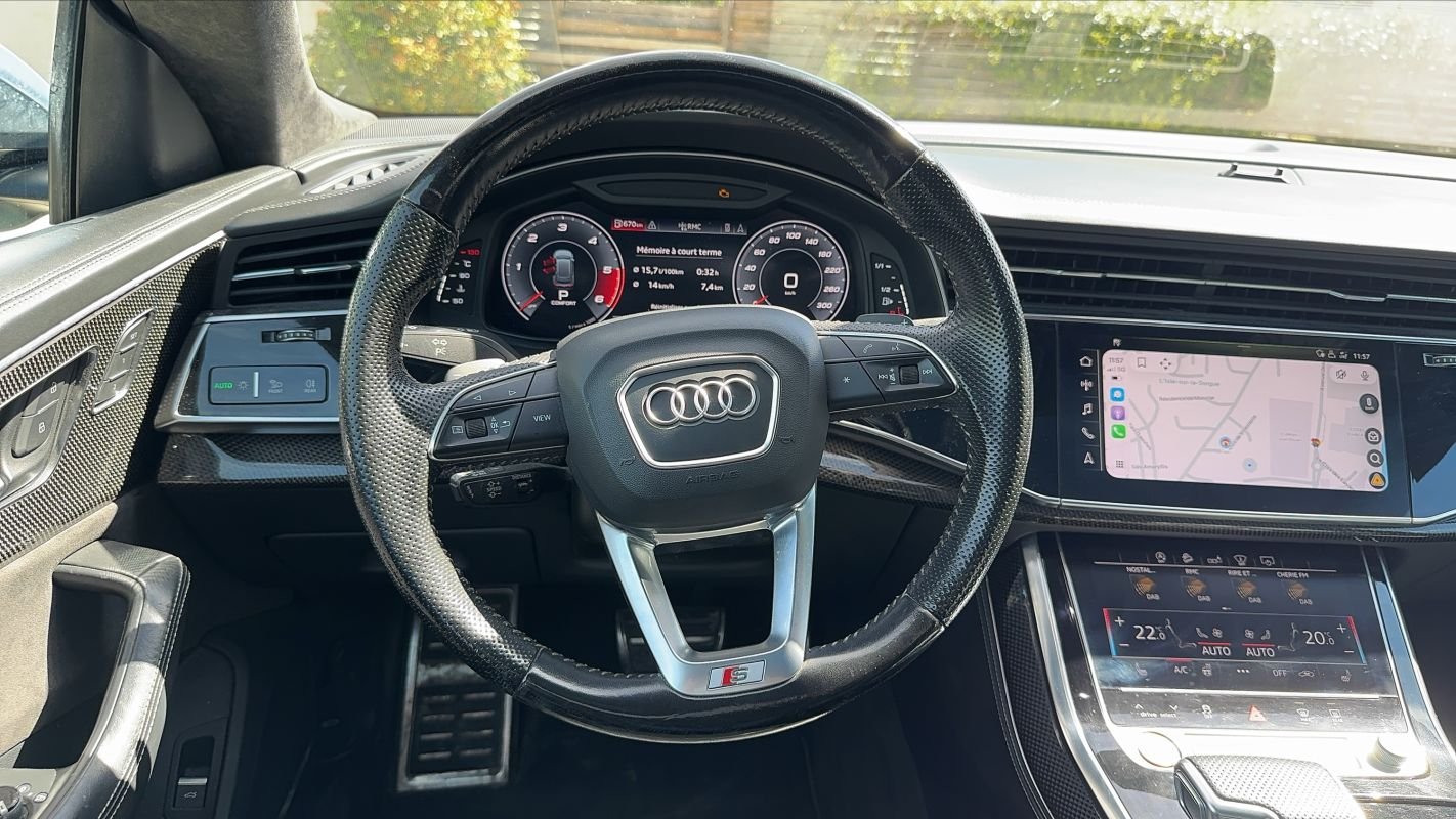 Audi SQ8 - Photo 22