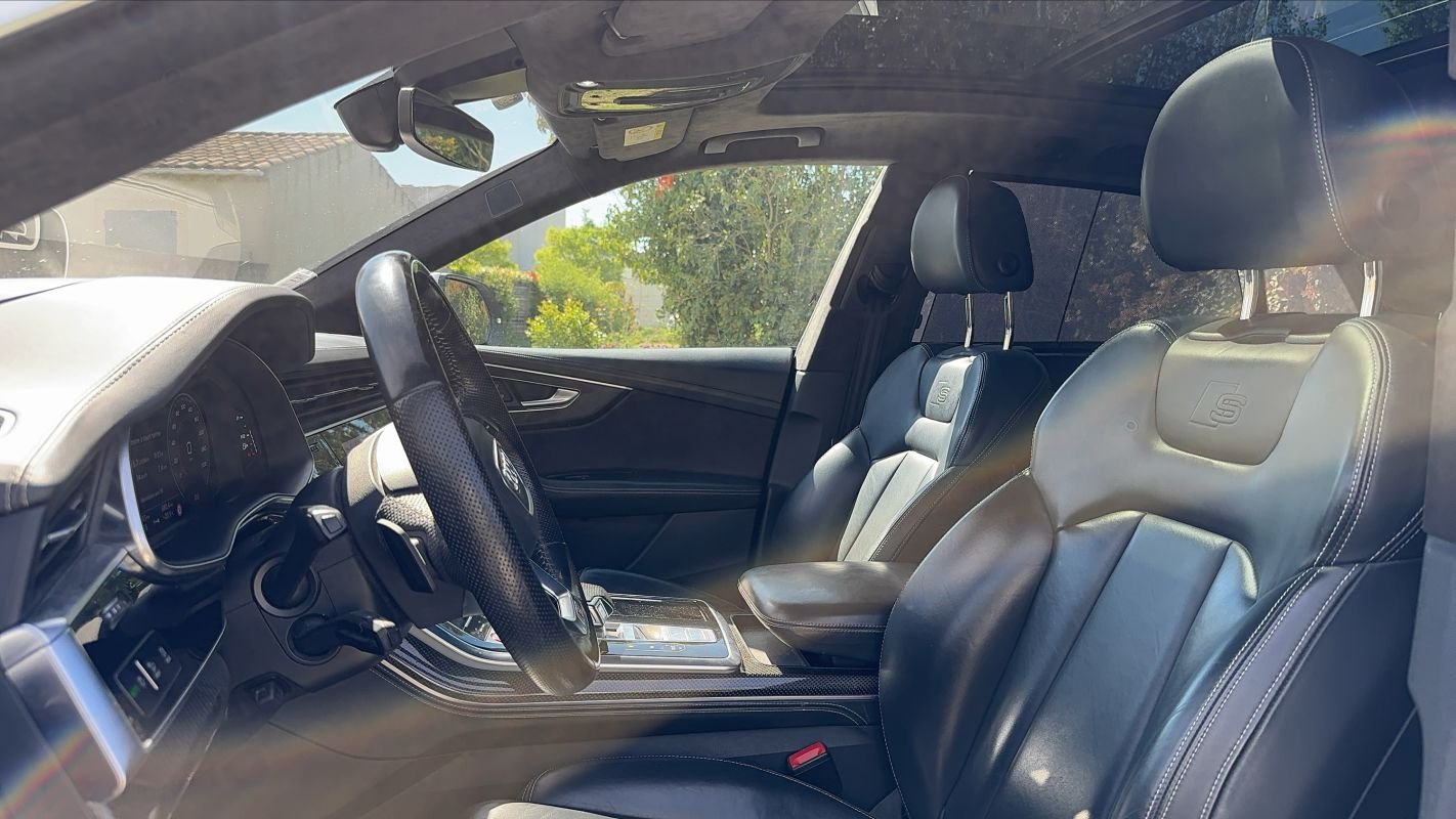 Audi SQ8 - Photo 27