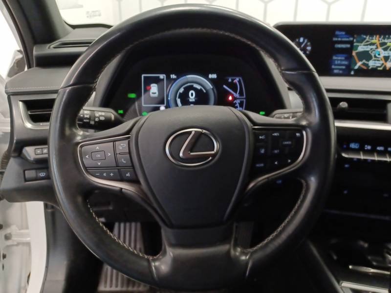 Lexus UX - Photo 17