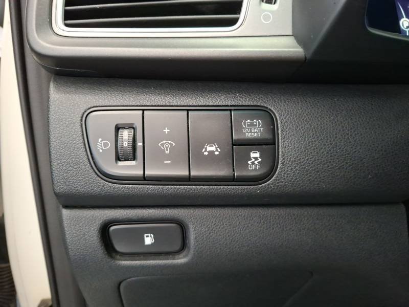 Kia Niro - Photo 22