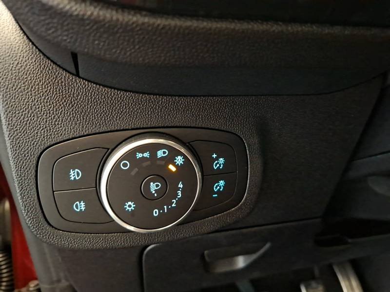 Ford Fiesta - Photo 24