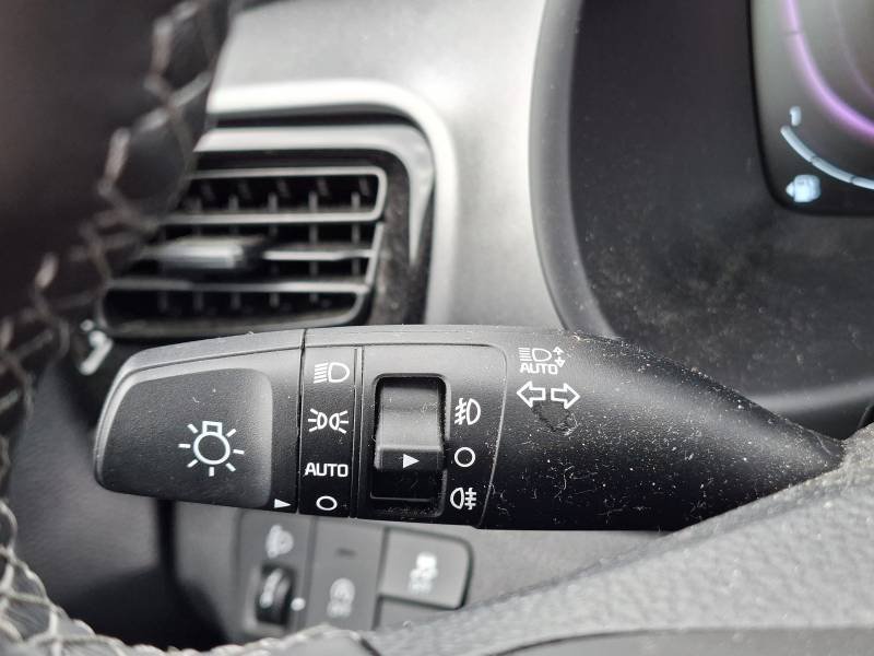 Kia Stonic - Photo 24
