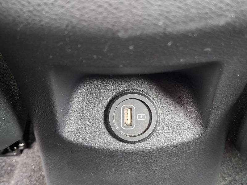 Kia Stonic - Photo 29