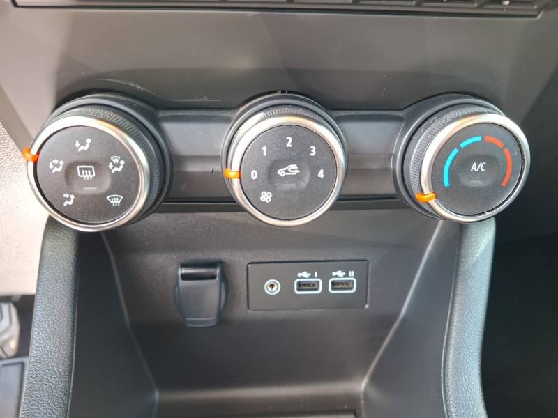 Renault Clio - Photo 31