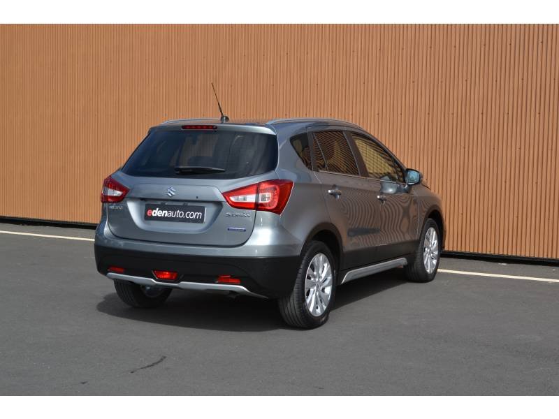 Suzuki SX4 - Photo 10