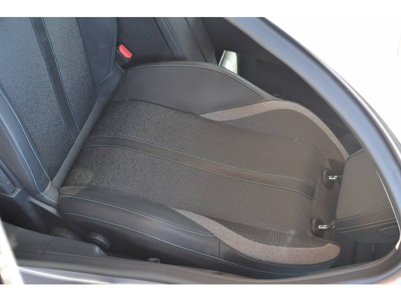 Peugeot 308 - Photo 23