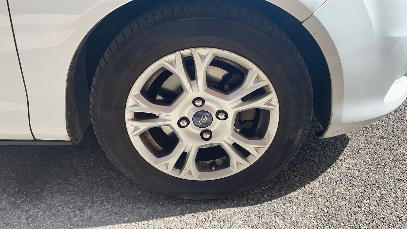 Ford B-Max - Photo 17