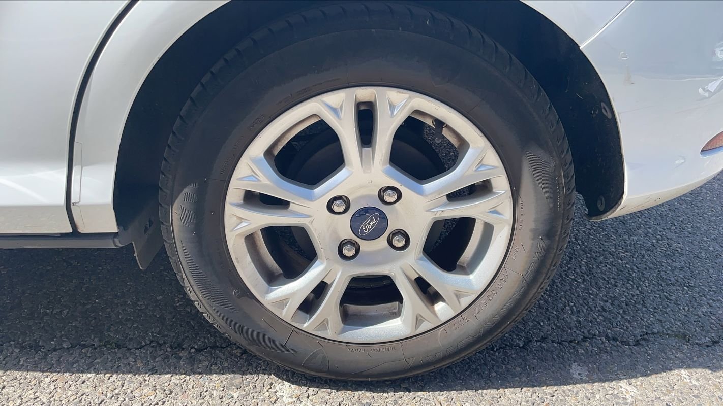 Ford B-Max - Photo 19