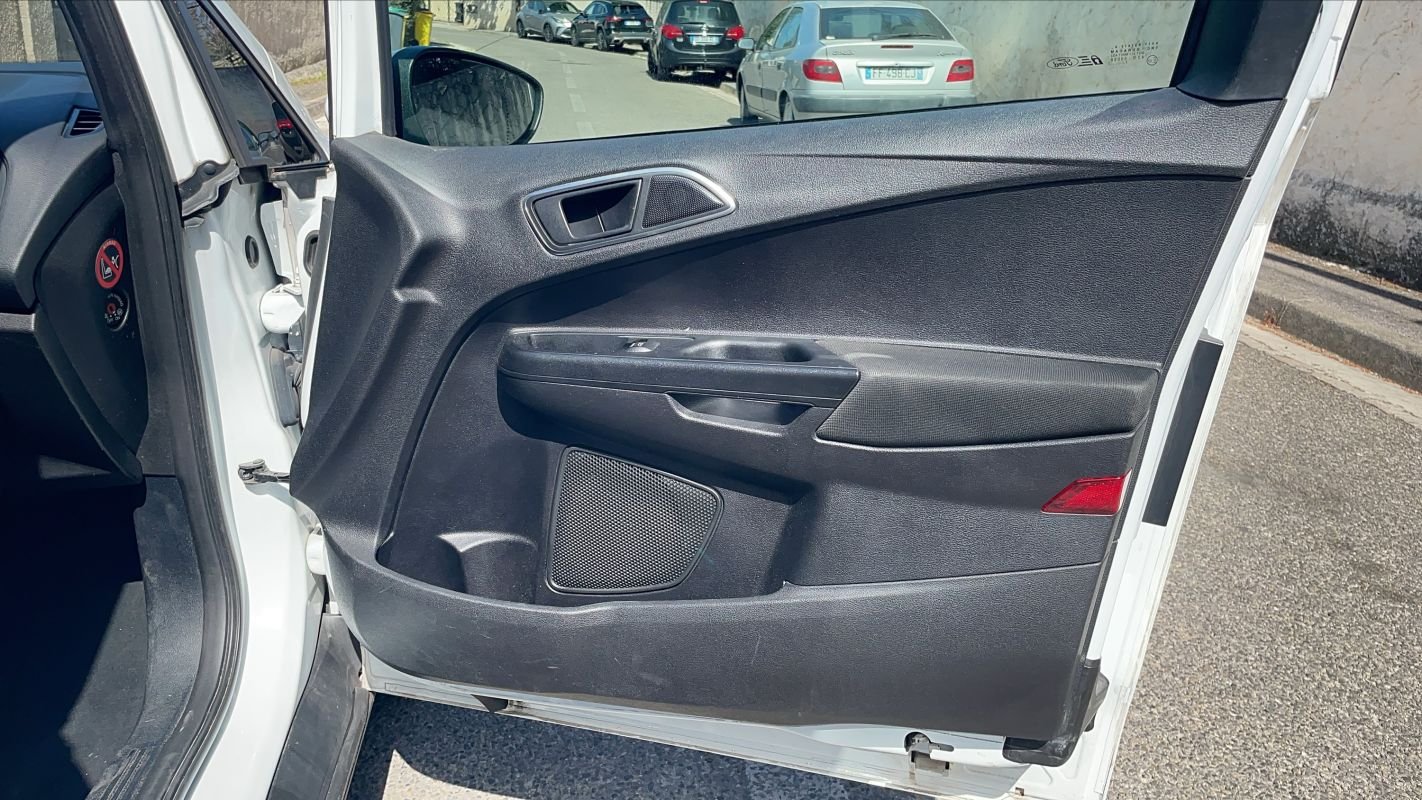 Ford B-Max - Photo 22
