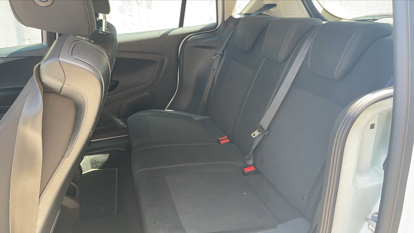 Ford B-Max - Photo 9