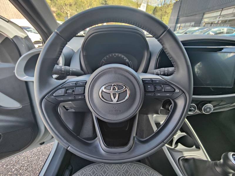 Toyota aygo x - Photo 17