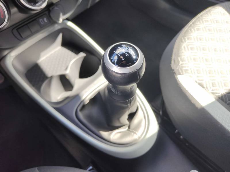 Toyota aygo x - Photo 27
