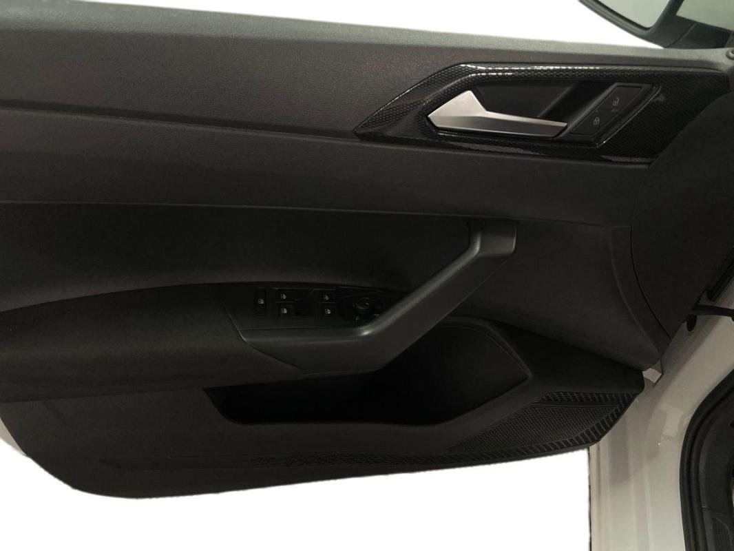 Volkswagen Polo - Photo 15
