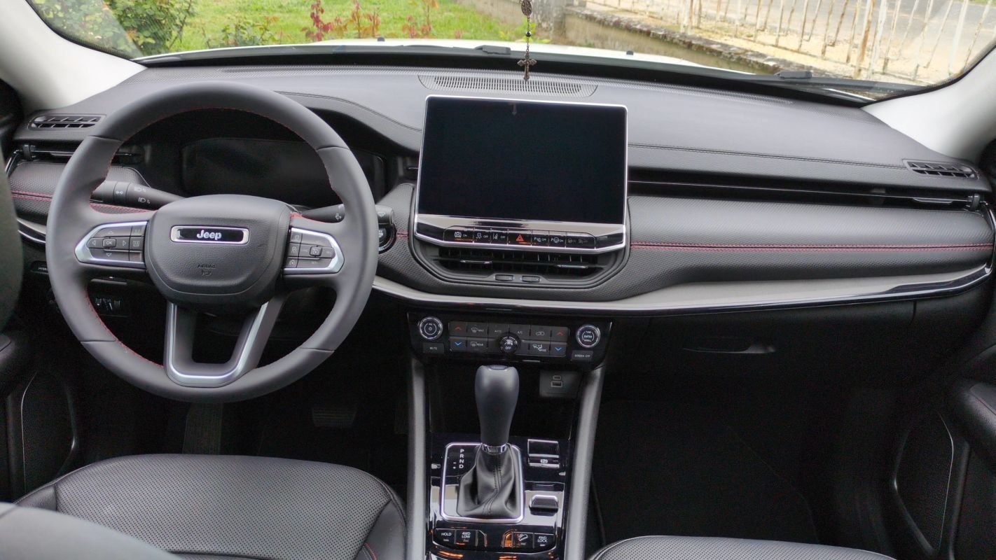 Jeep Compass - Photo 11