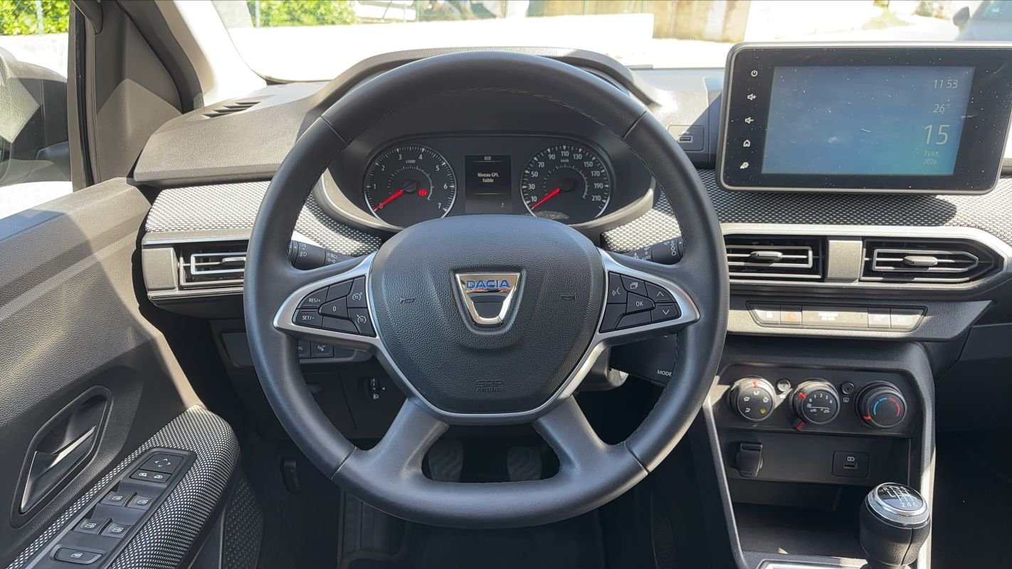 Dacia Sandero - Photo 23